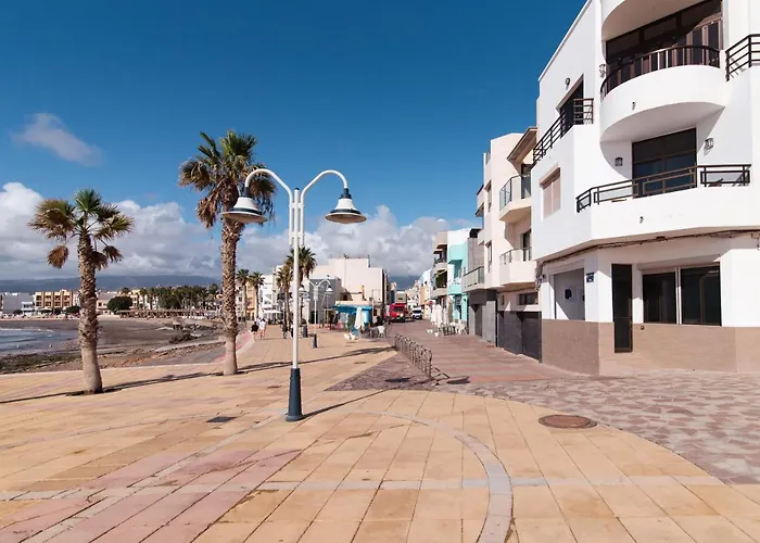 Home2Book Lovely Beachfront Apt Arinaga Green