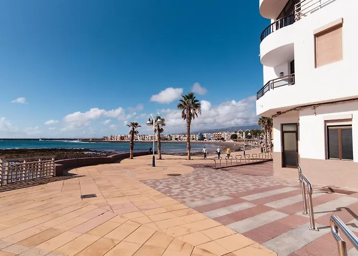 Home2Book Lovely Beachfront Apt Arinaga Green